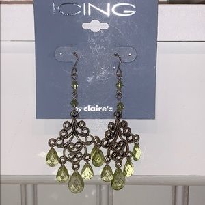 Chandelier earrings